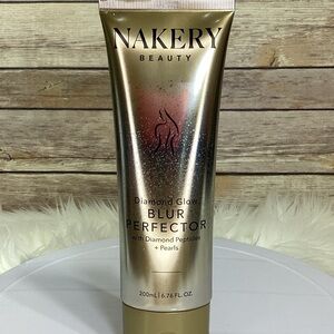 Bakery Diamond Glow Blur Perfector